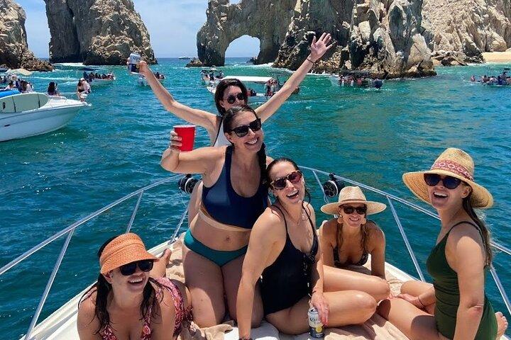 Excursion privée en yacht à Cabo : Arche, plongée, nourriture et boissons