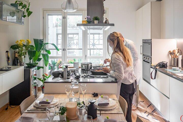 Meistern Sie die Kunst der Risotto-Zubereitung mit einem einheimischen Koch in Mailand