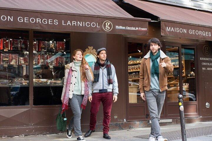 Paris Private Custom Tour mit einem lokalen Guide, versteckten Juwelen und Highlights