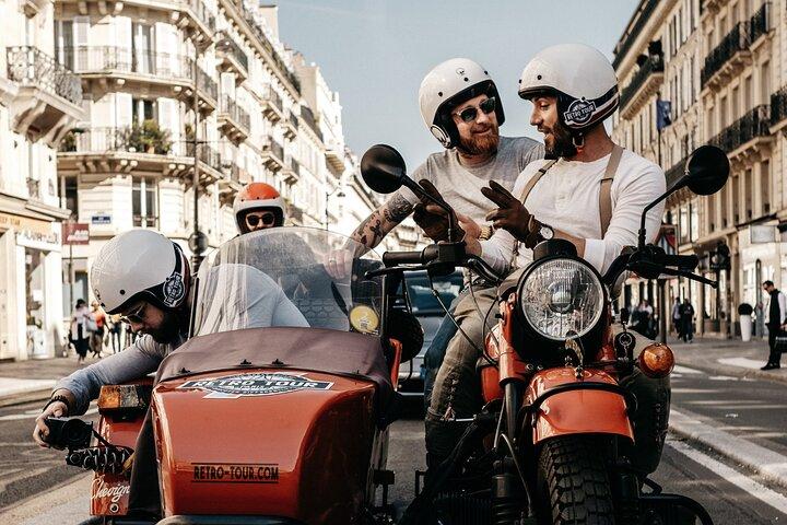 Paris Vintage Private & Bespoke Tour op een zijspanmotorfiets