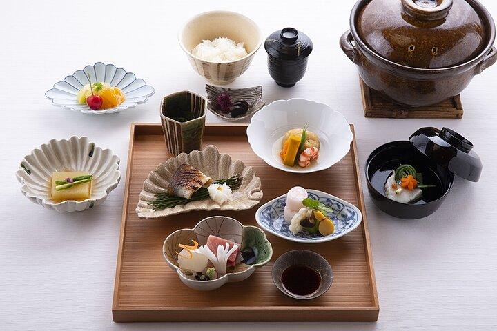 浅草：歴史ツアー後の伝統的な絶品ランチ