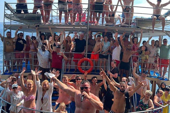 Big Boss – Adults Only Boat Trip (16+)