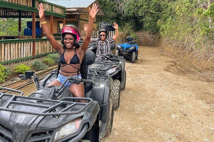 Privat ATV Ride 7 Mile Beach & Rick's Café Negril Tour