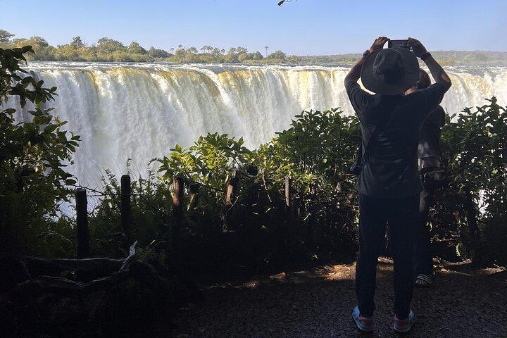 Simbabwe & Sambia: Geführte Tour zu den Wasserfällen von beiden Seiten