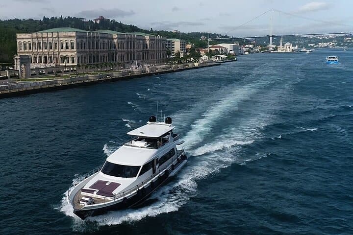 Bosphorus Yacht Cruise with Stopover on the Asian Side - (Morning or Afternoon)