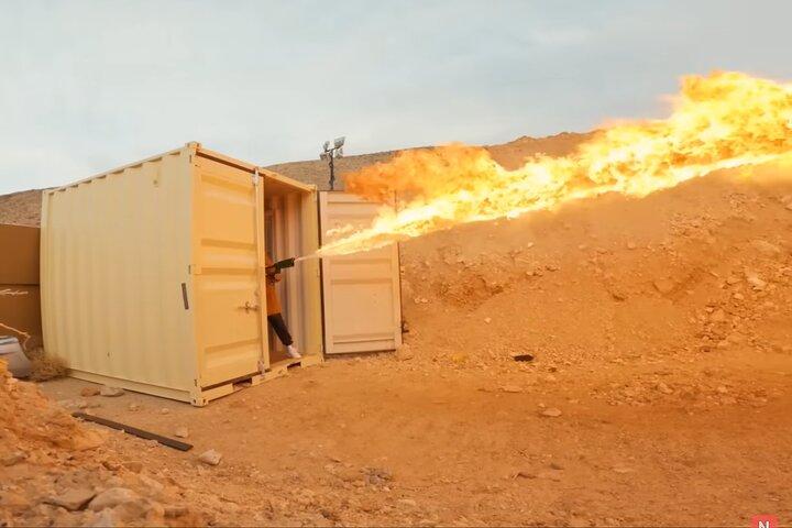 Pacote Combo Flame Thrower na Adrenaline Mountain