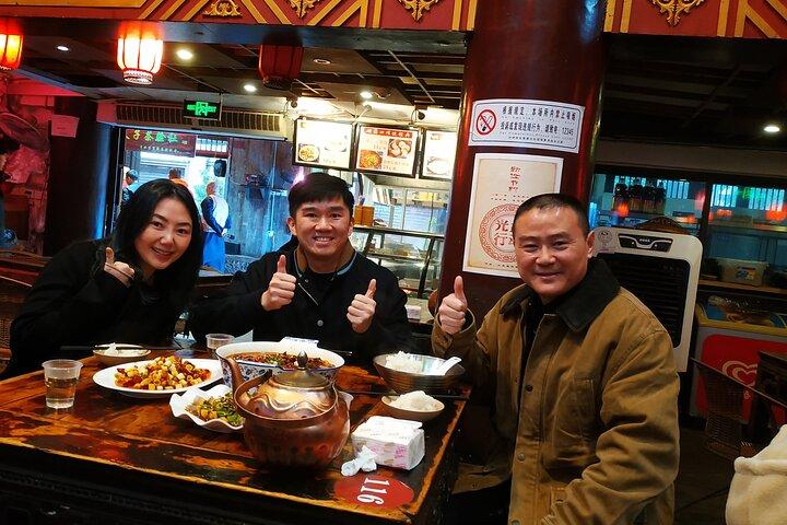Chongqing Private City Tour with Pandas