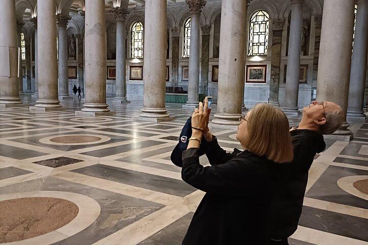 Papa Francisco Tomb and Papal Basilicas Tour