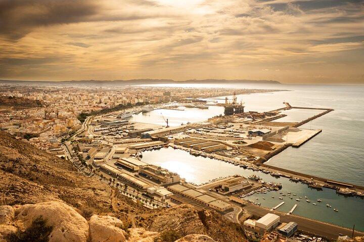 Almeria : Visite privée à pied avec guide (visite privée)