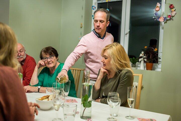 Cena checa casera en una acogedora casa de Praga
