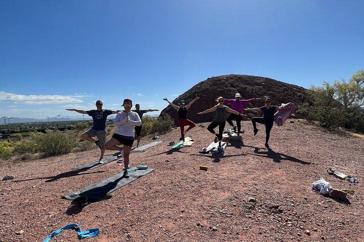 Verbazingwekkende begeleide wandelingen en yoga van 2 uur in Papago Park