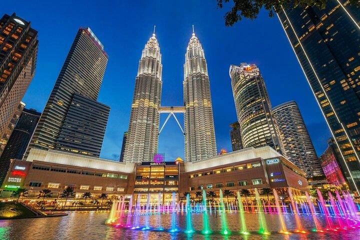 From Singapore: Private Kuala Lumpur / Malacca tour + SKY DINING