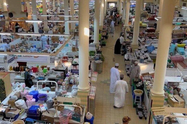 マスカット発プライベート往復ツアー4泊5日
