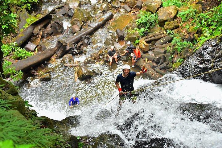 Zip Line med Canyoning Waterfall Adventure i Vista Los Sueños