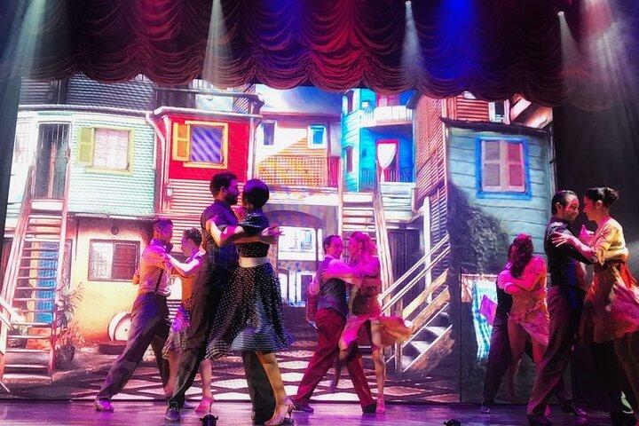 Experiencia en Madero Tango Cena Show con Clase de Tango