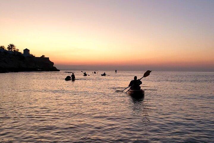 カヤック ガイド付きツアー : マスカット、コルムの夕日