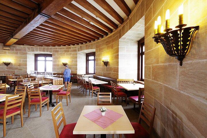Private Eagles Nest & WWII Doku Center Tour incl. Tickets & Lunch