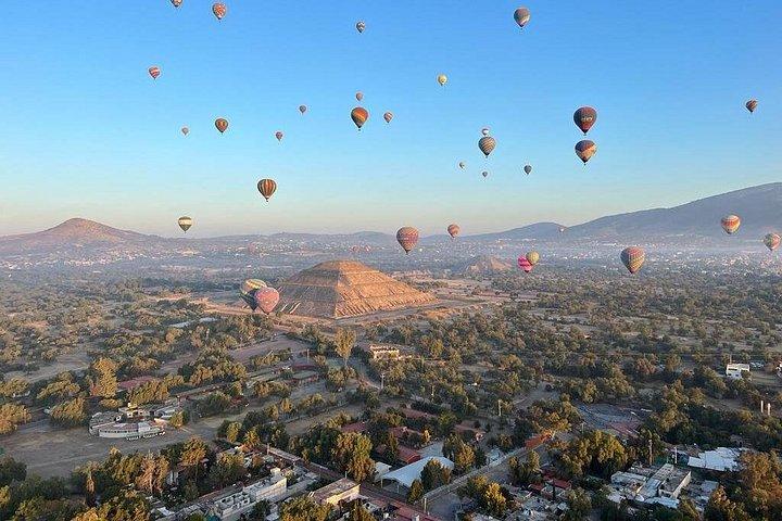Private Teotihuacan and Tequila Tasting Tour.