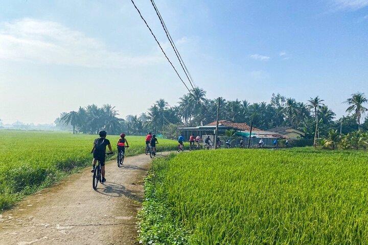 Avventura ciclistica nella campagna di Saigon