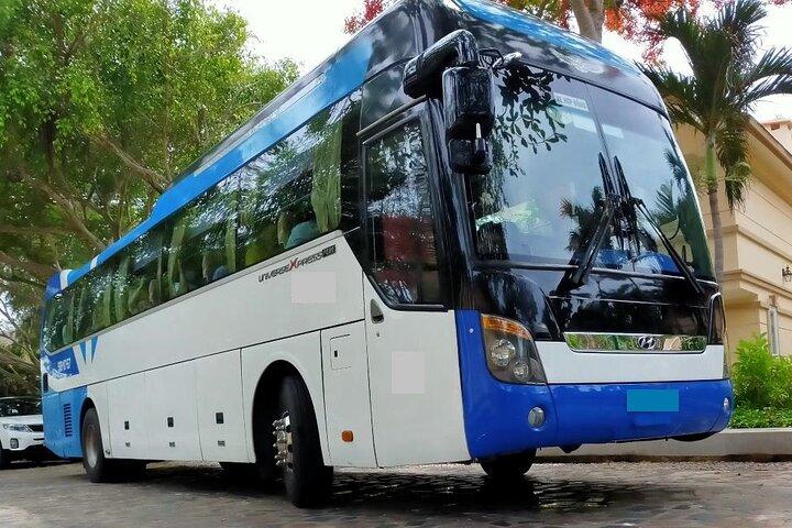 Privébus van Ho Chi Minh Airport SGN naar Ho Chi Minh Hotels
