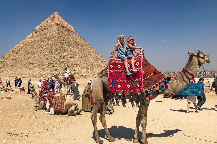 Tour do Cairo de ônibus : Pirâmides e Tahrir Museum from Sharm