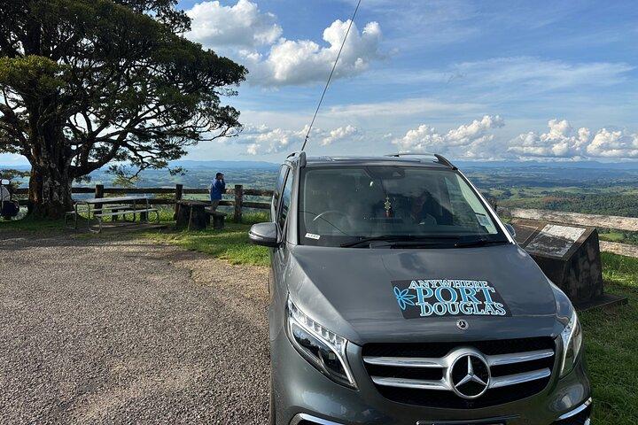 Traslados privados de Port Douglas para o aeroporto de Cairns (só ida)