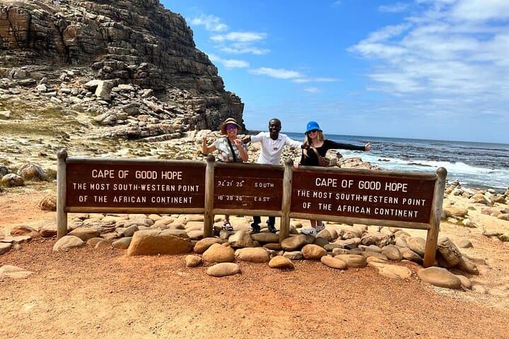 Private Tour: Table Mountain Boulder's Beach Penguin Cape Point