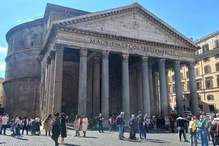 Visite guidée en voiturette de golf en petit groupe : points forts de la ville de Rome