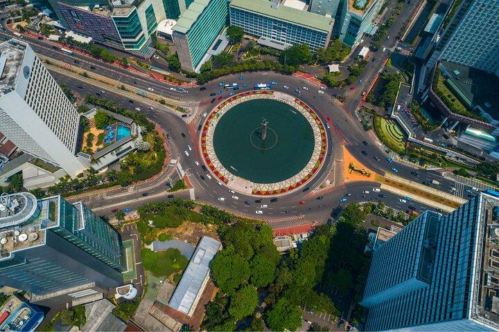 Jakarta Private Custom Walking Tour with A Guide