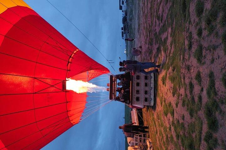 Cappadocia Luftballongflygning / Över Goreme & FairyChimneys