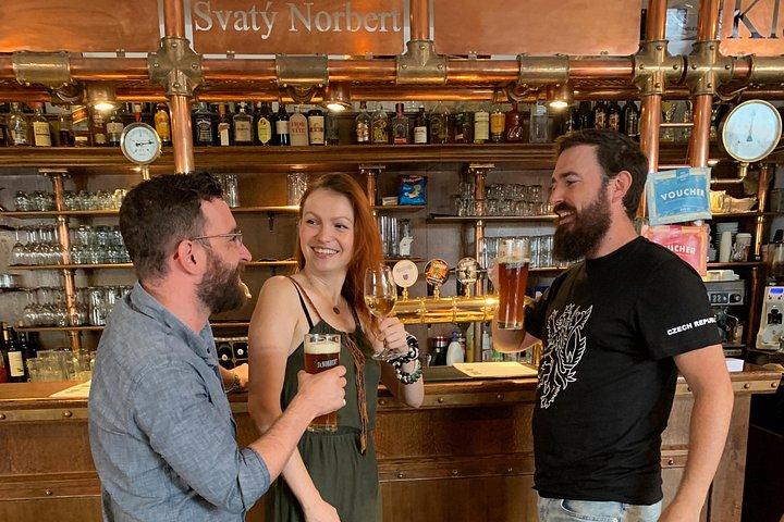 Tour del Castello di Praga e dei Pub con bevande incluse