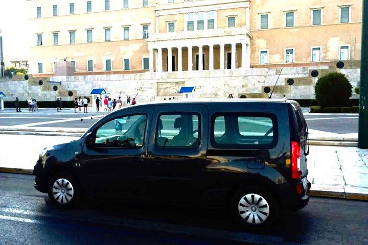 Traslado accesible en silla de ruedas de Atenas desde el aeropuerto a la ciudad