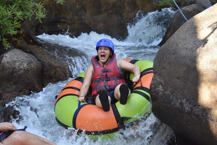 La Leona Waterfall Hike e Tubing do Rio