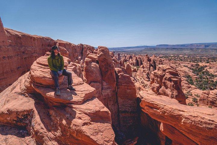Arches Full Day Private Tour & Hike