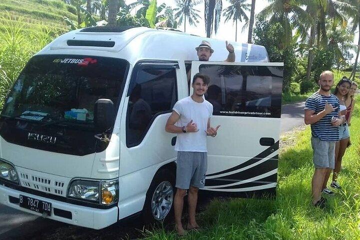 Transfert privé de Bali à l'aéroport et du port à Bali