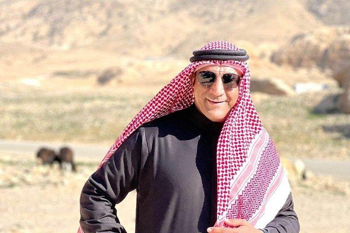 Jordan Tour: Private Driver - Luxurious car