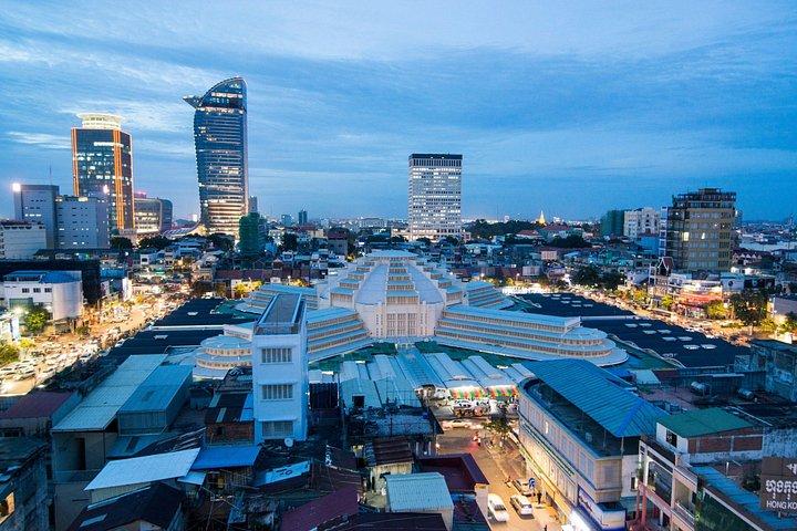 Phnom Penh : Private Custom Tour With A Local Guide