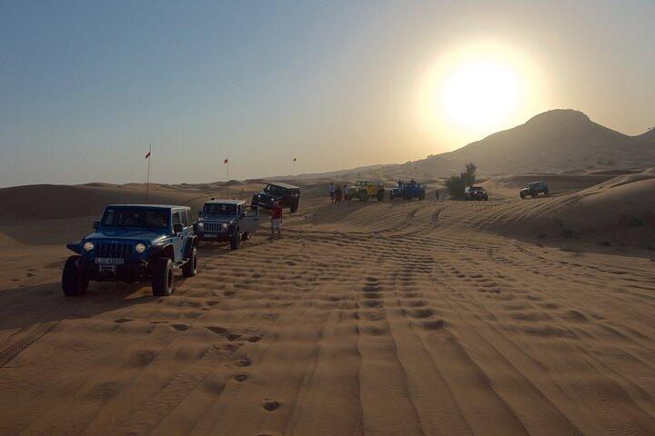 2-daagse of 3-daagse zelfrijdende 4x4 woestijn- en kampeeravontuur vanuit Dubai