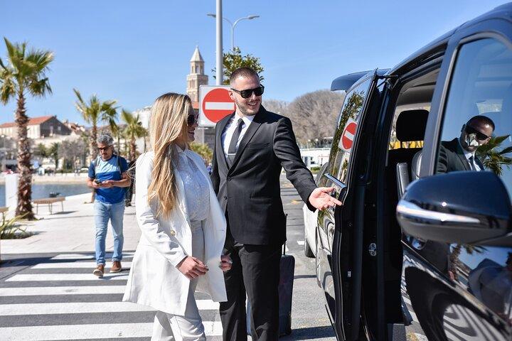 Luxury private transfer Split - Dubrovnik with lunch in Ston