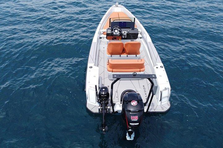 サントリーニ島での半日サクドル ボート レンタル