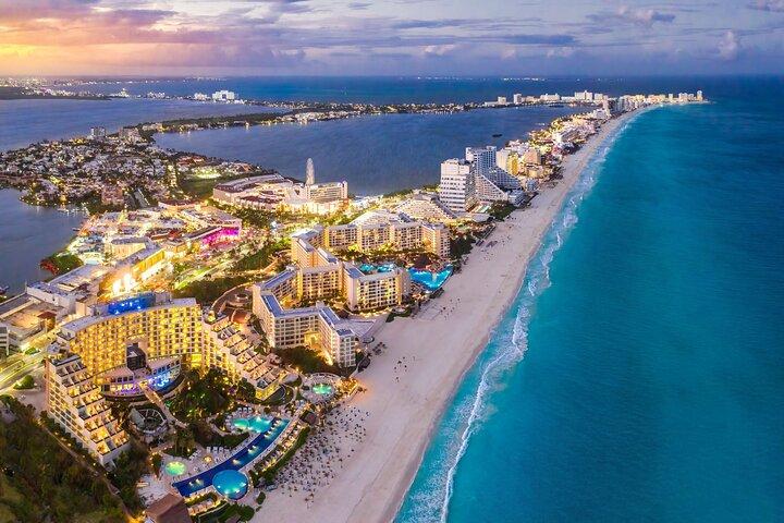 Visite privée à pied de 3 heures avec un guide local à Cancún