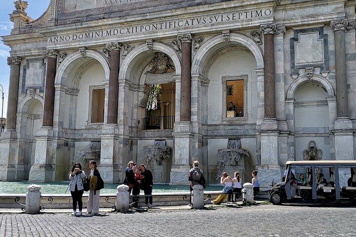 Rome’s Top Highlights by Luxury Golf Cart