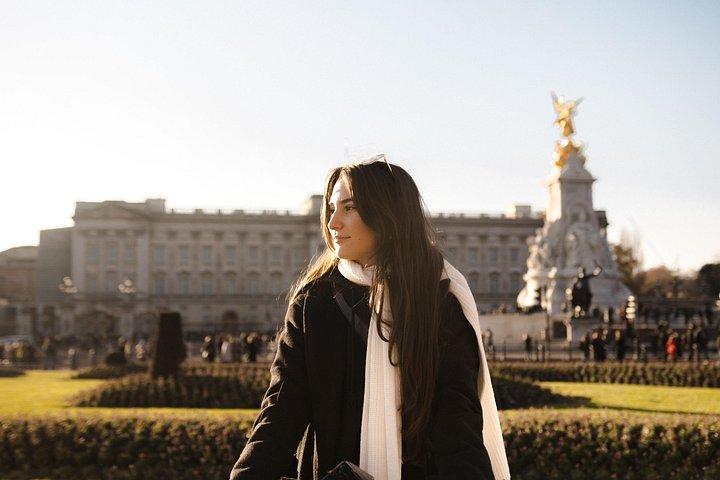 ロンドン：バッキンガム宮殿外でのプライベート写真撮影