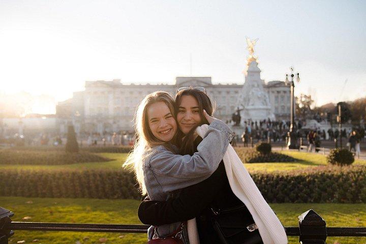 ロンドン：バッキンガム宮殿外でのプライベート写真撮影