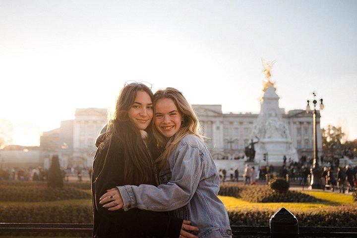 ロンドン：バッキンガム宮殿外でのプライベート写真撮影
