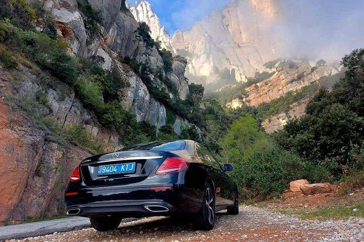 Tour privato Barcellona e Montserrat 8 ore