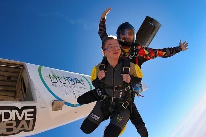 Dubai Skydive Tandem Over The Palm With Optional Transfers