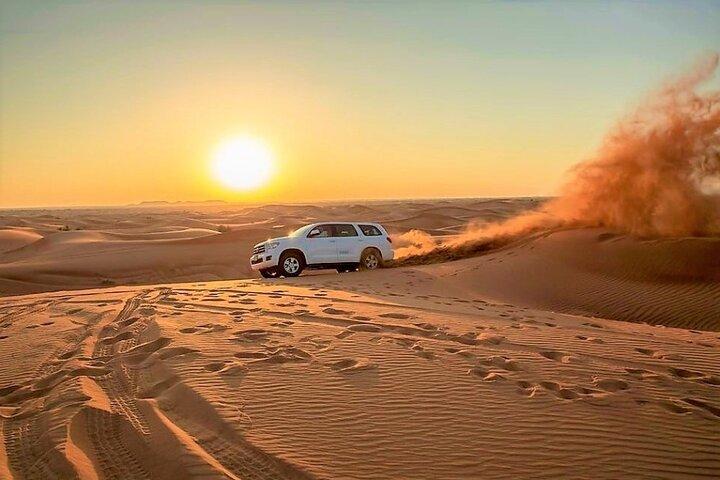 Safari romantique dans le désert à Dubaï