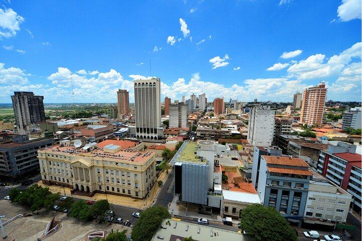 Asuncion: Brugerdefineret vandretur med en guide (privat tur)