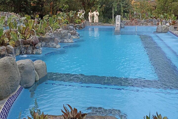 パパラクタ温泉でのプライベート 1 日体験